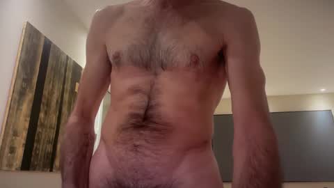 Snapshot of bonzo21 chatting on 04.22.26 bonzo21 online show from 04.22.26