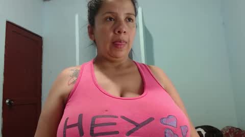 Luciana independent model online show from 11.13.25