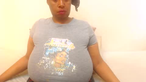 Snapshot of boobyqueen24 chatting on 07.13.26 boobyqueen online show from 07.13.26