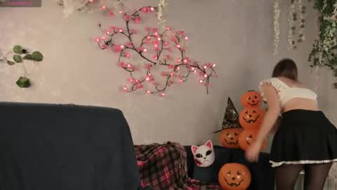 Milena online show from 10.30.25