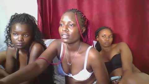 bootie_caramel online show from 02.20.25