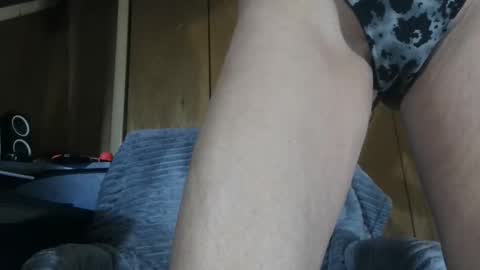 Snapshot of bored_housewife1985 chatting on 03.07.25 bored_housewife1985 online show from 03.07.25