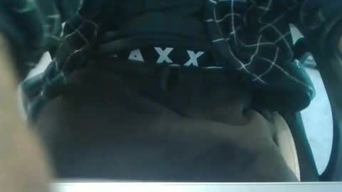 Snapshot of boredaussiebloke01 chatting on 04.22.26 boredaussiebloke01 online show from 04.22.26