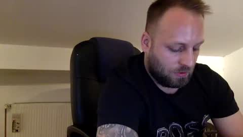 Snapshot of boris566693 chatting on 06.11.26 hugo online show from 06.11.26