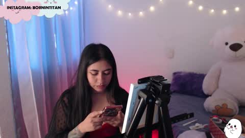 Snapshot of bornintitan2 chatting on 02.04.26 Alice online show from 02.04.26