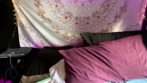 BossMom online show from 02.09.25