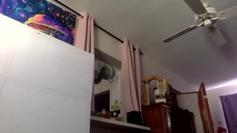 Bottomboo7 online show from 01.04.25