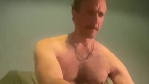 bottommanbln online show from 10.25.25