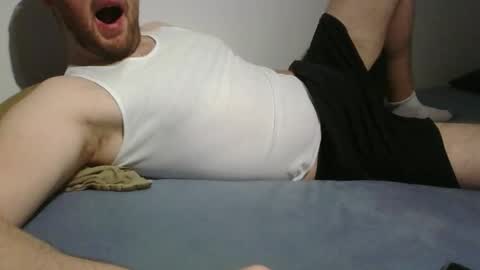 Snapshot of bottomtsinner chatting on 11.10.25 bottomtsinner online show from 11.10.25