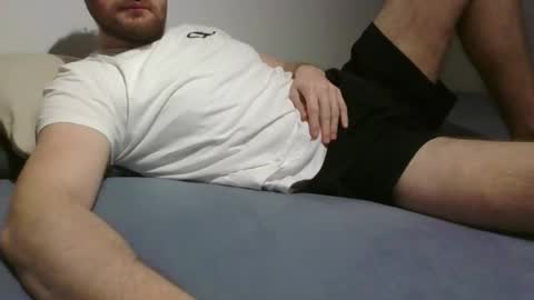 Snapshot of bottomtsinner chatting on 11.29.25 bottomtsinner online show from 11.29.25