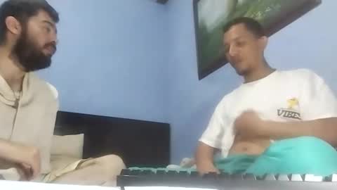 Snapshot of bowsy462 chatting on 10.06.25 Juan F online show from 10.06.25