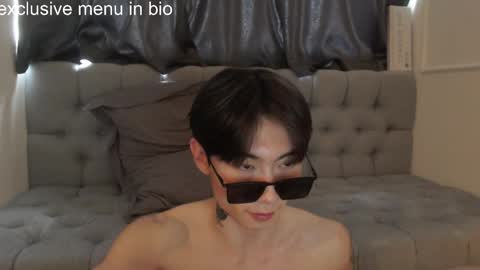 Snapshot of boxman556990 chatting on 11.19.25 boxman556990 online show from 11.19.25