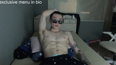 Snapshot of boxman556990 chatting on 02.21.26 boxman556990 online show from 02.21.26