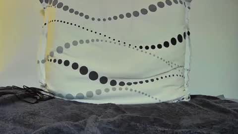 Snapshot of boy3911 chatting on 12.16.24 boy3911 online show from 12.16.24