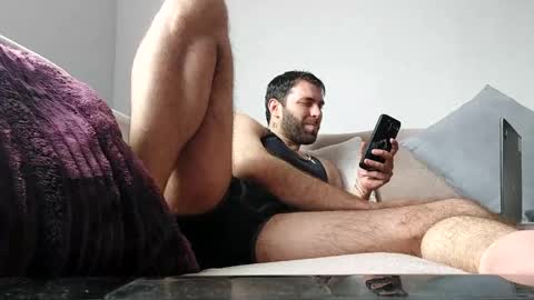 Snapshot of boy_aroundtheworld chatting on 05.11.26 Dan online show from 05.11.26
