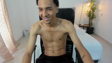 boy_master77 online show from 02.24.25