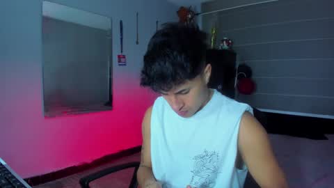 Snapshot of boy_nauthy chatting on 01.14.25 boy_nauthy online show from 01.14.25