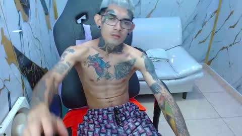 boy_tatto77 online show from 02.13.26