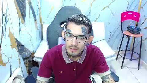 boy_tatto77 online show from 03.14.26