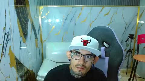 boy_tatto77 online show from 03.24.26