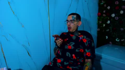 boy_tatto77 online show from 04.13.26