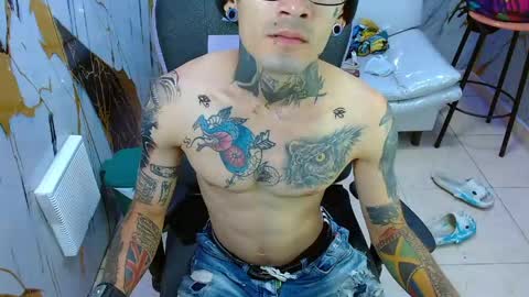 Snapshot of boy_tatto777 chatting on 06.05.26 boy_tatto777 online show from 06.05.26