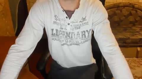 Snapshot of boyapollon chatting on 12.21.24 BoyApollon online show from 12.21.24