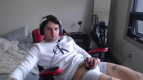 For business or to fuck me contact me boybigcocks Follow my OF  online show from 03.12.25