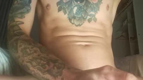 Snapshot of boyblendd2277 chatting on 09.30.25 boyblendd2277 online show from 09.30.25