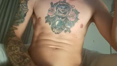 Snapshot of boyblendd2277 chatting on 10.02.25 boyblendd2277 online show from 10.02.25