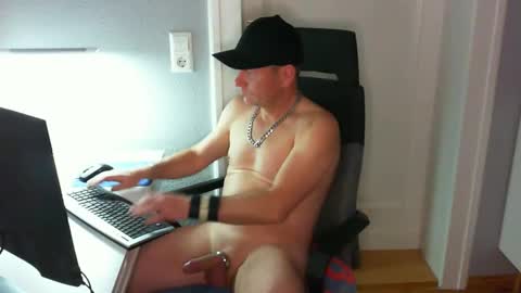 Snapshot of boycatcher chatting on 12.19.24 Julian online show from 12.19.24