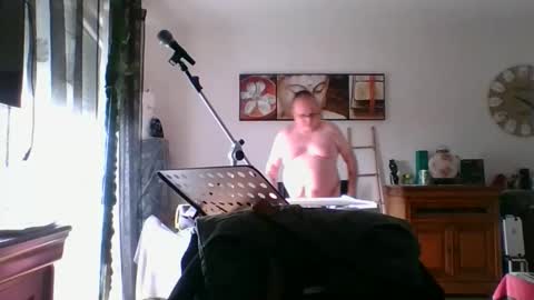 Snapshot of boycow915762 chatting on 09.12.25 boycow915762 online show from 09.12.25