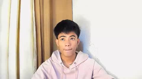 Snapshot of boynextdoor4ux chatting on 06.09.26 HI IM JAMES DONT FORGET GIVE ME THUMBS UP AND JOIN TO MY FANCLUB online show from 06.09.26