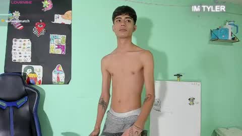 boys4hot_777 online show from 04.12.26