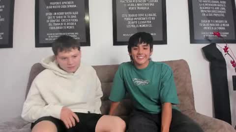 Snapshot of boys_wallen chatting on 06.03.26 Manuel Brayan Steven online show from 06.03.26