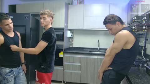 Angelo Mark Fernando Taylor online show from 11.07.25