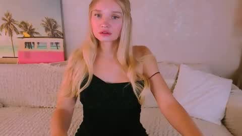 Snapshot of boysloveblondee chatting on 10.03.25 BoysLoveBlondee online show from 10.03.25