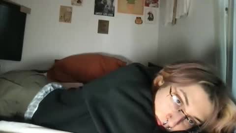 Snapshot of boywithbug chatting on 03.03.25 boywithbug online show from 03.03.25