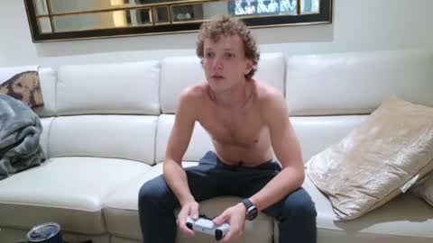 Boyyhb online show from 11.11.25