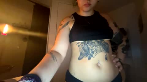 Snapshot of bpdqueen1989 chatting on 10.08.25 bpdqueen1989 online show from 10.08.25