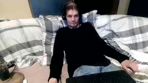 Snapshot of bponie1 chatting on 10.31.25 bponie1 online show from 10.31.25