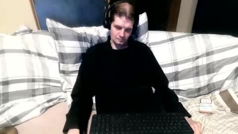 Snapshot of bponie1 chatting on 11.01.25 bponie1 online show from 11.01.25