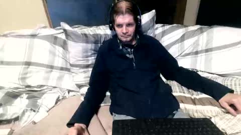 Snapshot of bponie1 chatting on 11.02.25 bponie1 online show from 11.02.25