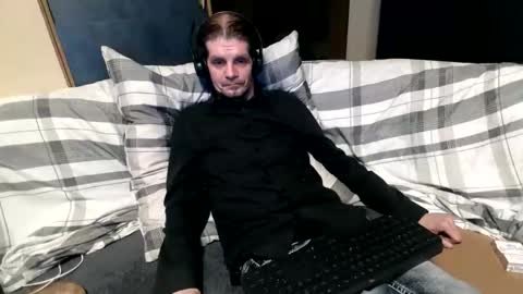 bponie1 online show from 04.18.26