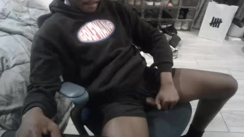 Snapshot of bquen400 chatting on 09.19.25 bquen400 online show from 09.19.25