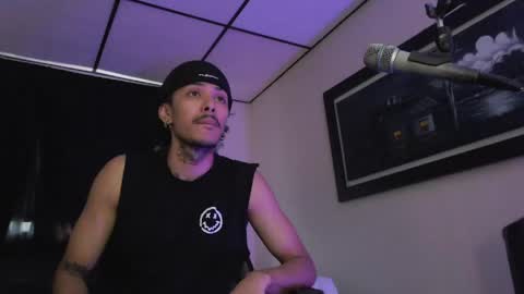Snapshot of bra_c chatting on 05.17.26 bra_c online show from 05.17.26