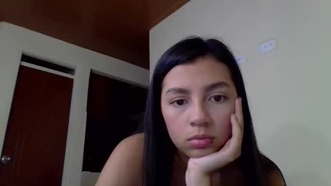 brad_and_emma293215 online show from 09.17.25