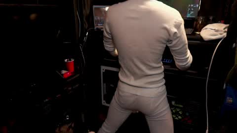 Snapshot of brad_bounce chatting on 05.17.26 Brad Ballsy online show from 05.17.26