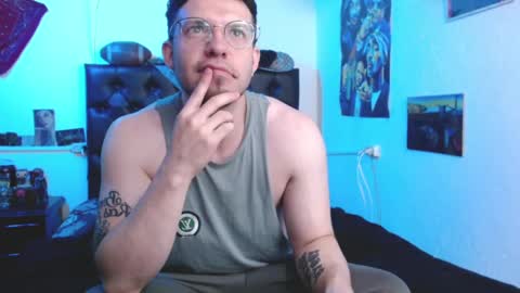 brad hot boy online show from 12.13.24