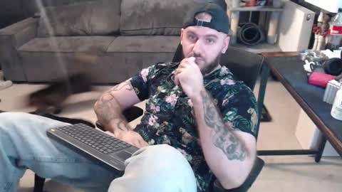 Snapshot of brad_pittfall chatting on 11.26.25 ask me online show from 11.26.25